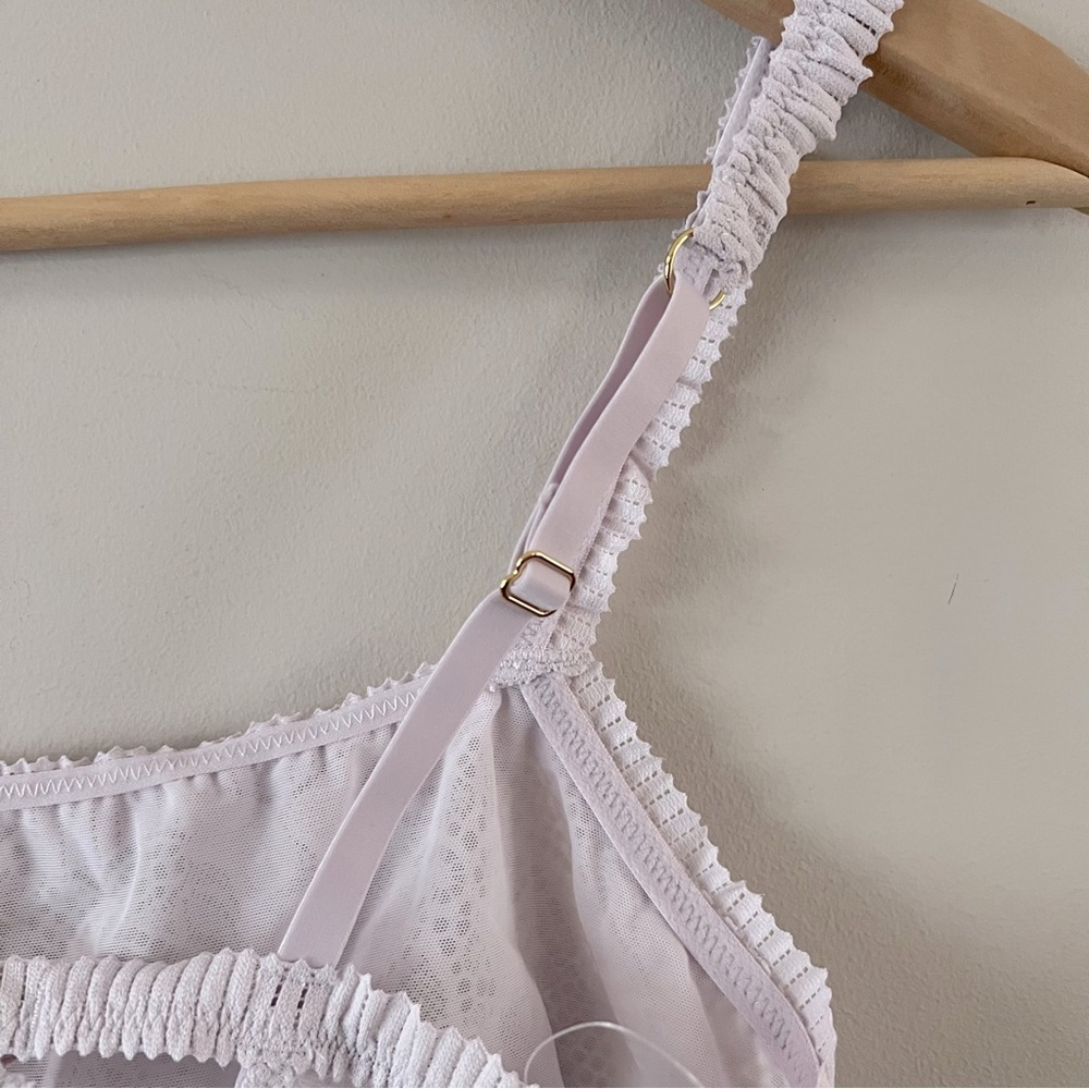 Aerie Semi Sheer floral lace bralette Ladies size medium Light purple lavender - Picture 5 of 9